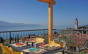 Residence Dany Appartamenti Con Cucina Vista Lago Piscina E Parcheggio